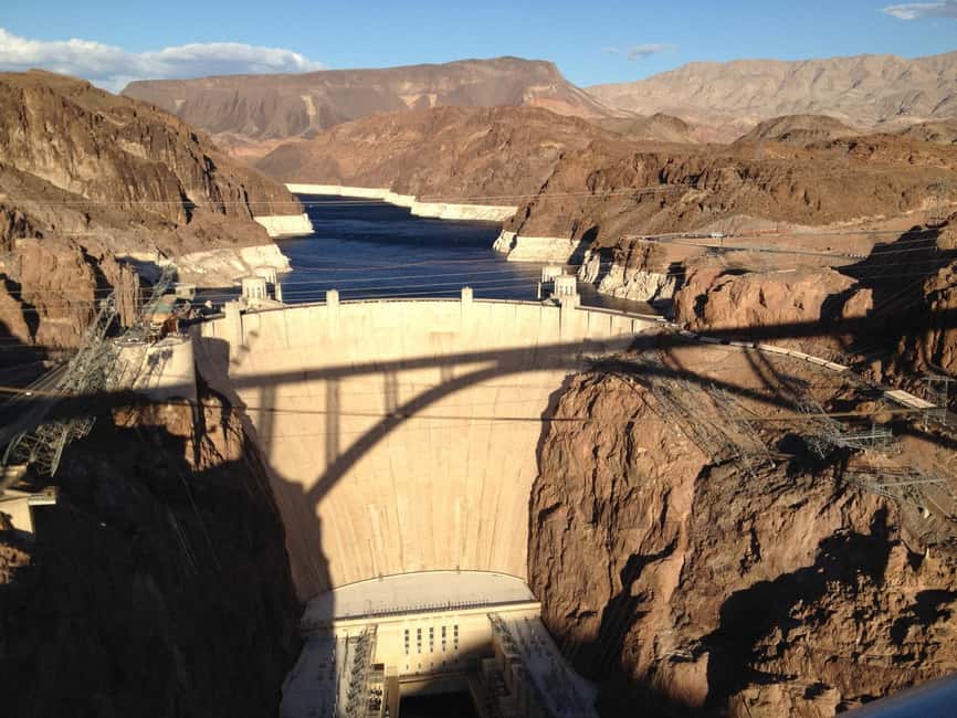 Las Vegas: Grand Canyon Helicopter & Ranch Adventure by Bus - Leaving Las Vegas through the Mojave Desert