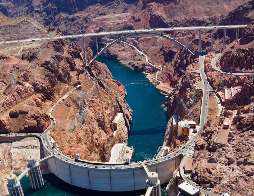 Las Vegas: Grand Canyon Helicopter Western Ranch Adventure - Why the flight below the Grand Canyon rim matters