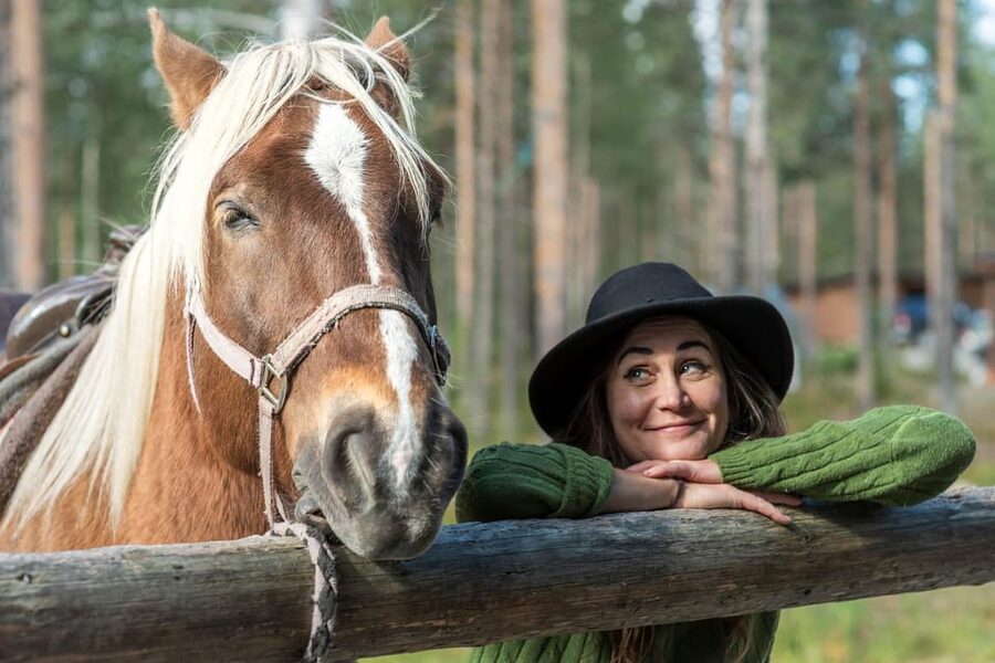 Levi: Horse and Husky Farm Visit with Juice and Cookies - What the one-hour guided visit feels like