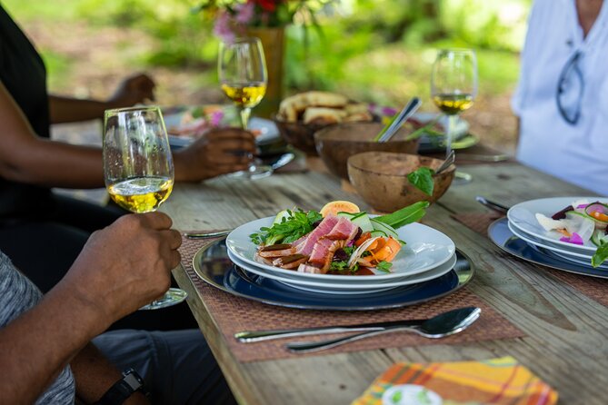 Liamuiga Natural Farm Tour - St.Kitts' Coffee Farm - A seasonal lunch with food from nearby farms