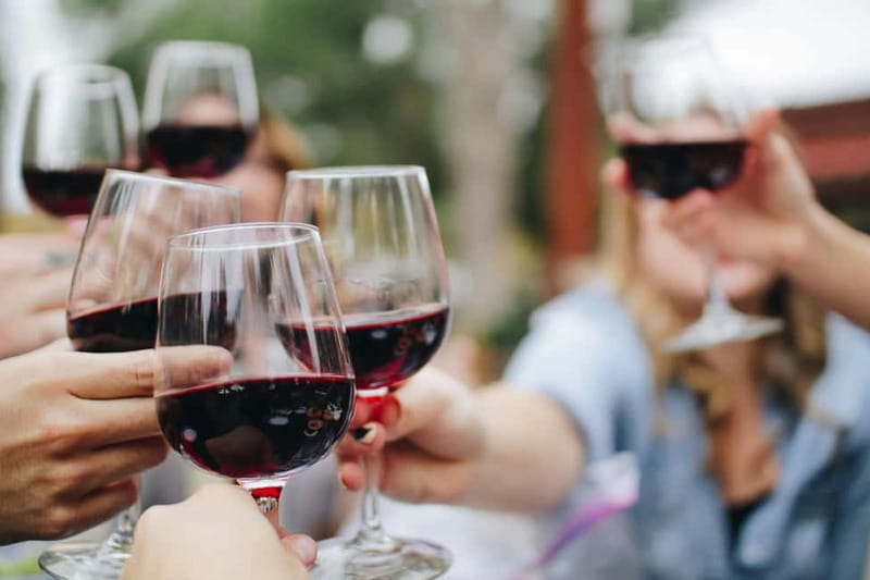 Malaga: Farm-to-Table Tasting Experience with Abuela/Nonna - Finding the right table in Malaga