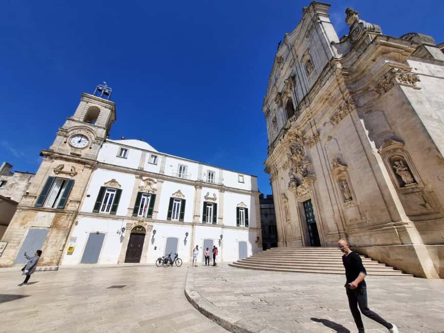 Martina Franca: E-bike farm tour & cheese tasting - Who will enjoy this ride most