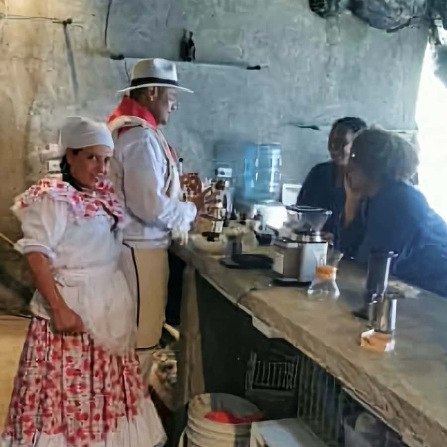 Medellin: Coffee Farm and Barista Workshop Experience - From Arví Metro Station to Don Leandro Farm
