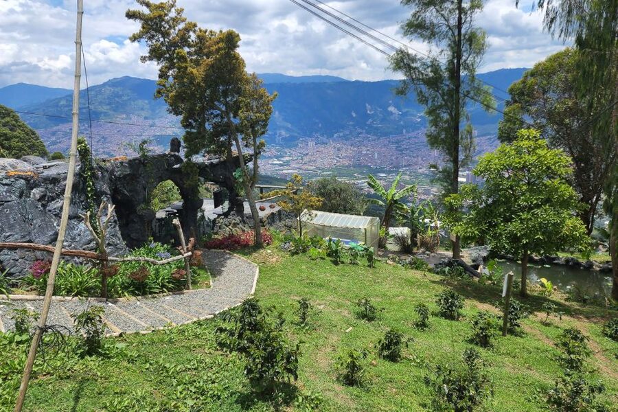 Medellin: Horseback Riding Coffee Farm Tour with Coffee Spa - Is $150 a fair price?