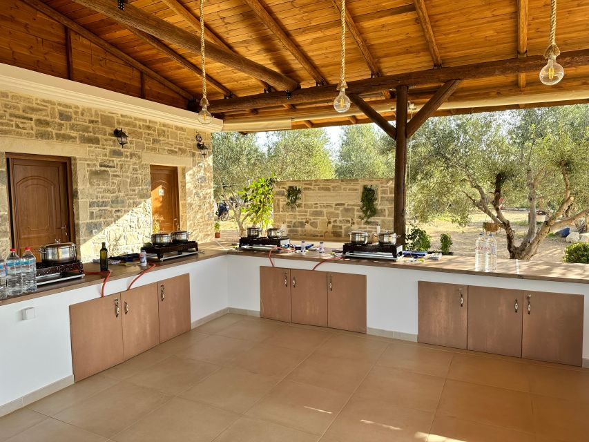 Moires: Cooking Class and Olive Oil Tasting at a Family Farm - What the $100 price includes
