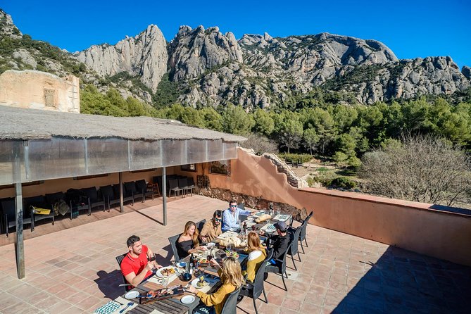 Montserrat Lunch & Wine at Farmhouse Small Group from Barcelona - Practical details that affect the day