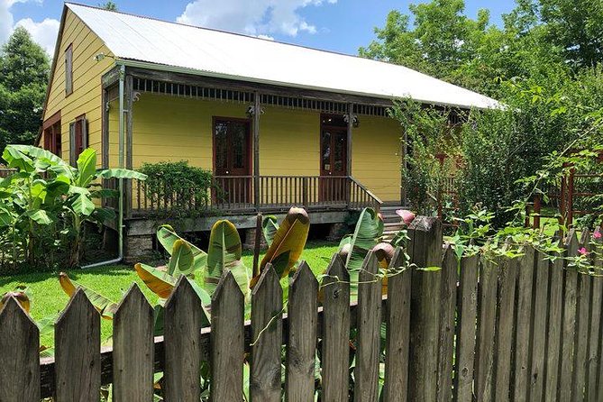 N’awlins Luxury: Double Plantation Laura & Oak Alley with Transportation - Laura Plantation and its Creole character