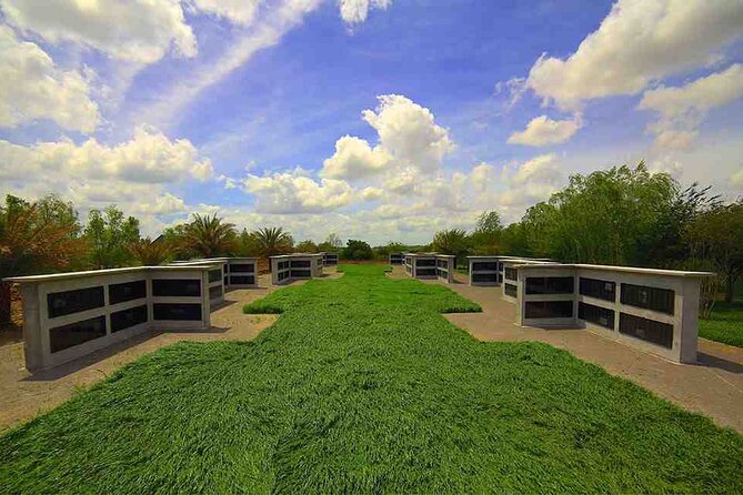 N’awlins Luxury: Whitney Plantation Tour with Transportation - Weather, walking, and timing