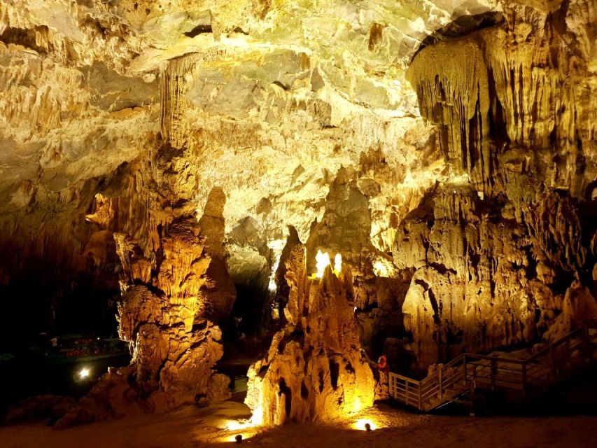 National Park- Paradise Cave & Dark Cave or Duck Farm - Key points at a glance