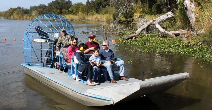 New Orleans: Destrehan Plantation & Airboat Combo Tour - Alligators, catfish, and swamp wildlife