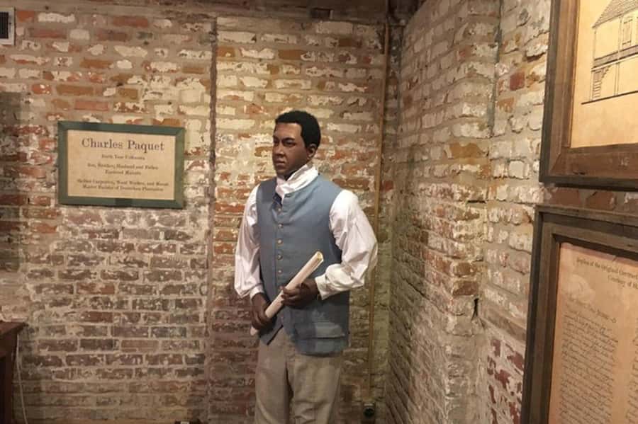 New Orleans: Laura Plantation and Airboat Tour - Entering the 200-year-old plantation house