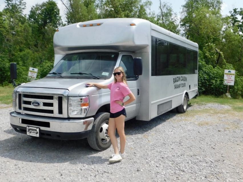 New Orleans: Oak Alley or Laura Plantation & Airboat Tour - Who should book this day trip
