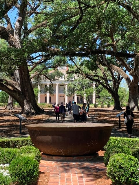 New Orleans: Oak Alley Plantation Tour and Transportation - Leaving New Orleans with a four-and-a-half-hour plan
