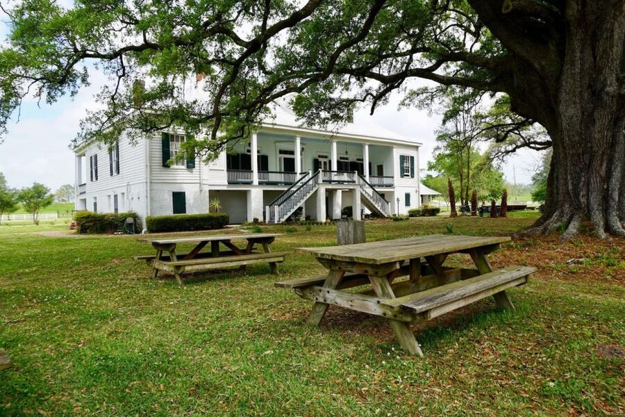 New Orleans: St. Joseph Plantation Guided Tour - The plantation’s difficult story