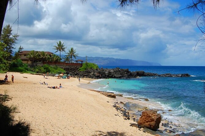 Oahu Private Tour North Shore, Waimea Falls and Dole Plantation - Six North Shore stops in one private day