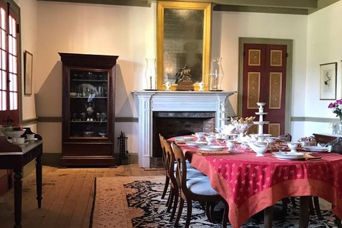 Oak Alley or Laura Plantation Tour from New Orleans - What the $69 price includes