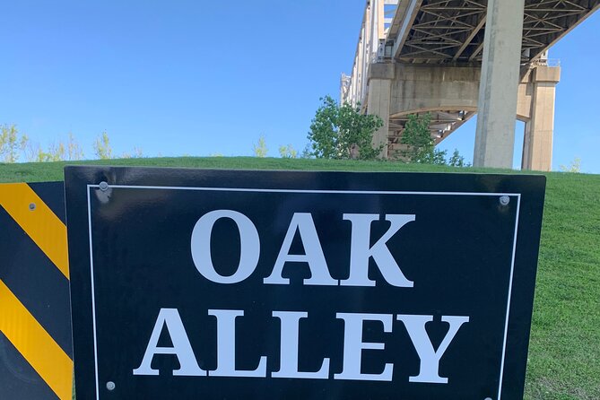 Oak Alley Plantation Admission with Tour and Transportation - Gardens, grounds, and the gift shop
