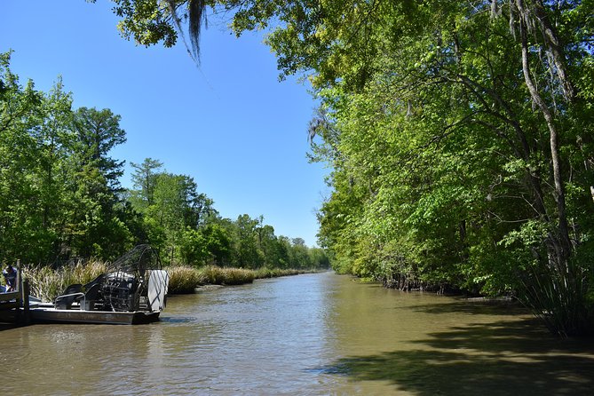 Oak Alley Plantation and Airboat Combo Tour by Bus - The airboat ride is the day’s liveliest section