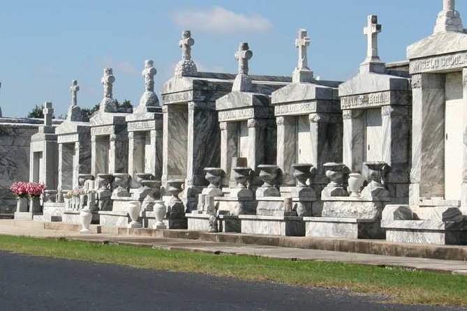 Oak Alley Plantation and New Orleans City and Cemetery Tour - The Hard History Behind the Pretty Setting