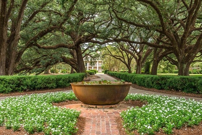Oak Alley Plantation and Swamp Boat Tour from New Orleans - How much history will you get at Oak Alley?