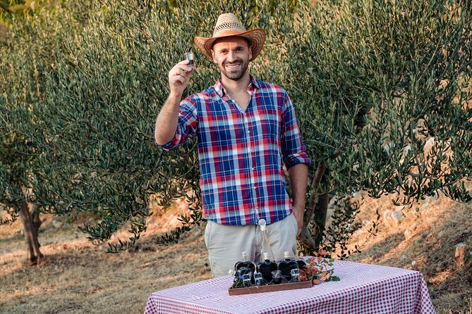 Olive farm & village - Who may want a different outing?