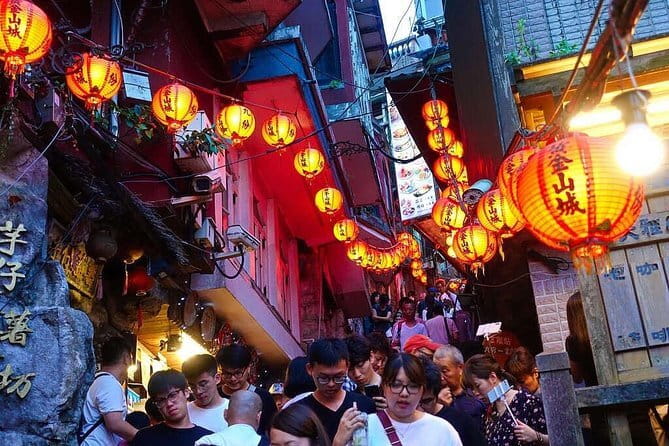 One Day Tour of Yilan, Zhang Mei Ama Farm - Luodong Night Market and Yilan flavors