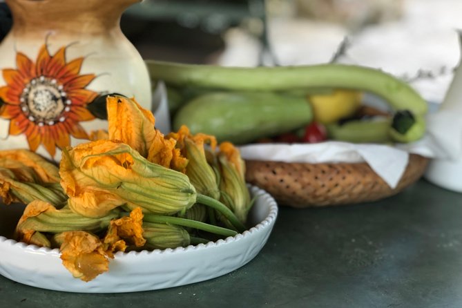 Organic cooking class with a sommelier in an Olive and wine farm - Bringing children and handling dietary needs