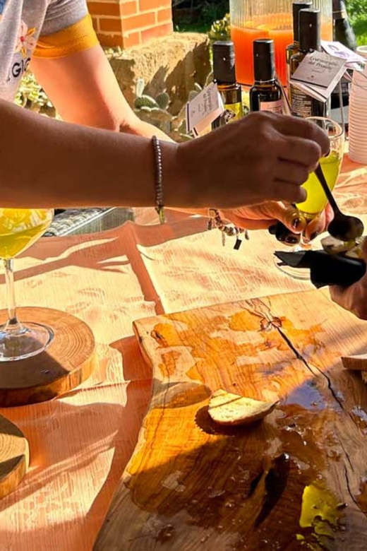 Oristano: visit a farm with oil tasting - Who should book this experience
