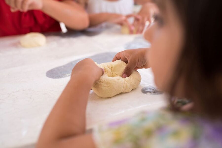 Partinico: Pizza-Making Class on an Organic Farm with Wine - The seasonal wheat field and the story of flour