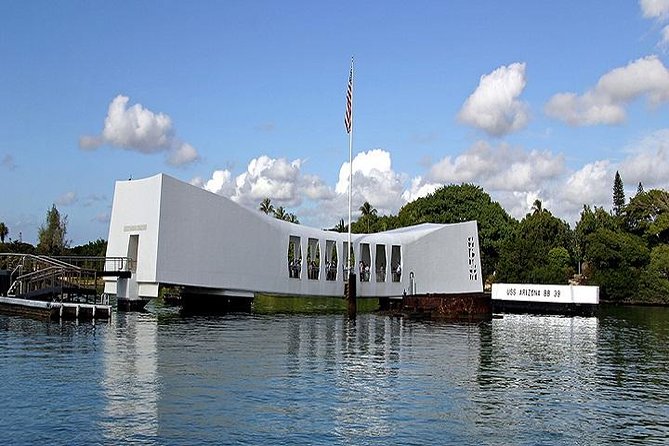 Pearl Harbor, Dole Plantation, and Polynesian Center from Maui - Dole Plantation and the pineapple stop