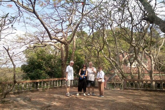 Pepper Farm Guided Tour, Kep/Crab Market, Salt Field &Secret Lake - A full day across Kampot and Kep