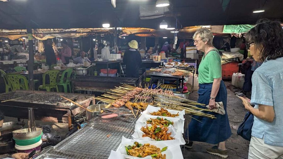 Pepper farm guided tour, Kep/Crab Market, salt & secret lake - Leaving Kampot for the salt fields