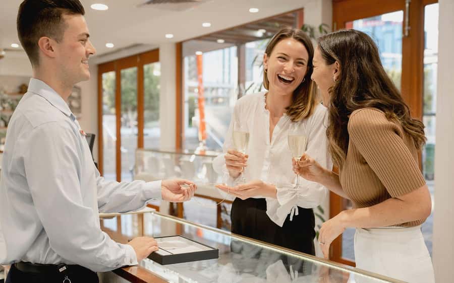 Perth: Harvest Your Own Pearl Experience - Why the private format works well