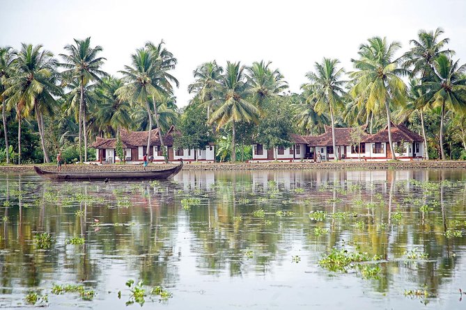 Philipkutty's Farm Culinary Tour including Lunch and Cooking Demo - Learning Keralite cooking from local women