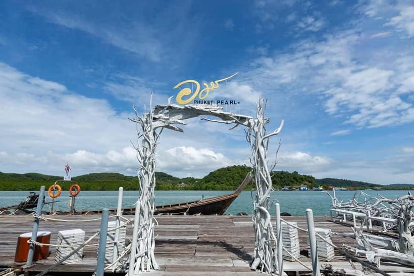 Phuket: Highlights Tour with Pearl Farm & Elephant Village - Chalong Temple, Phuket’s key religious stop