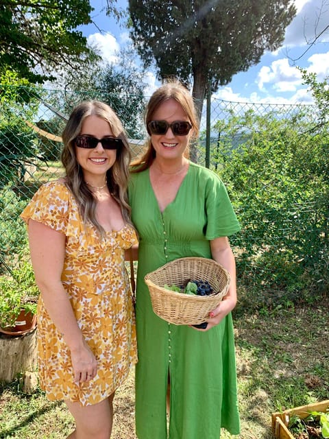 Pick Vegetables at the farm & Cook pasta - Olive oil from Apulia and wine from the property