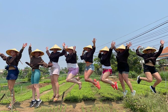 Private Biking, Farming, & Cooking Class in Hoi An - Tra Que Vegetable Village and the farming lesson