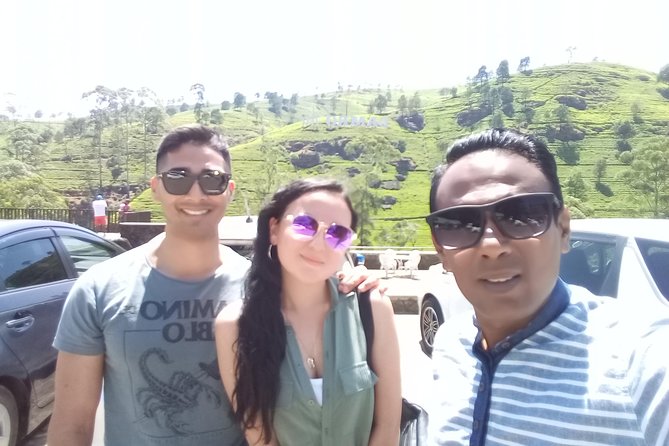 Private day tour kandy to nuwara eliya tea plantation - Blue Field Tea Factory and the working side of tea country