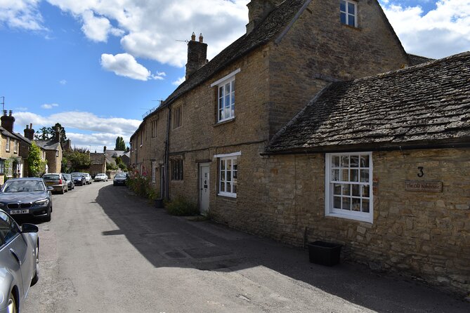 Private Downton Abbey Tour, including Bampton, Cogges Farm, and Highclere - Who should book this experience