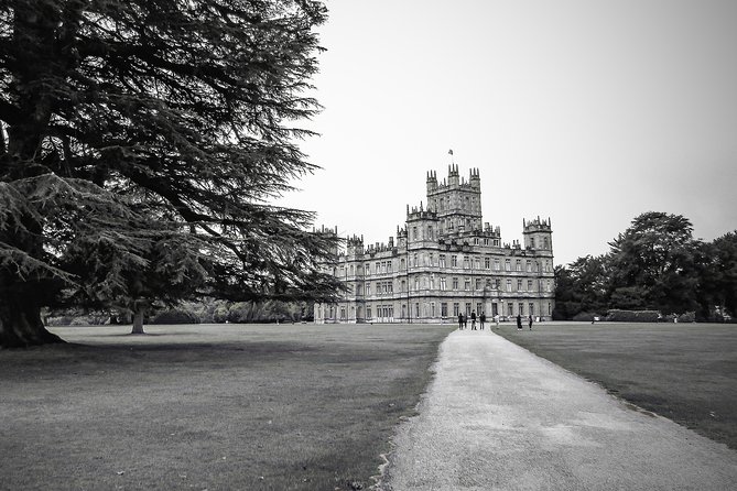 Private Downton Abbey Tour, including Bampton, Cogges Farm, and Highclere - Bampton, the real Downton Village