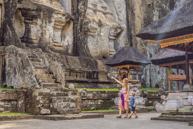 Private Full-Day Tour: Balinese Temples and Rice Terraces - Ubud Monkey Forest, where the macaques make the rules