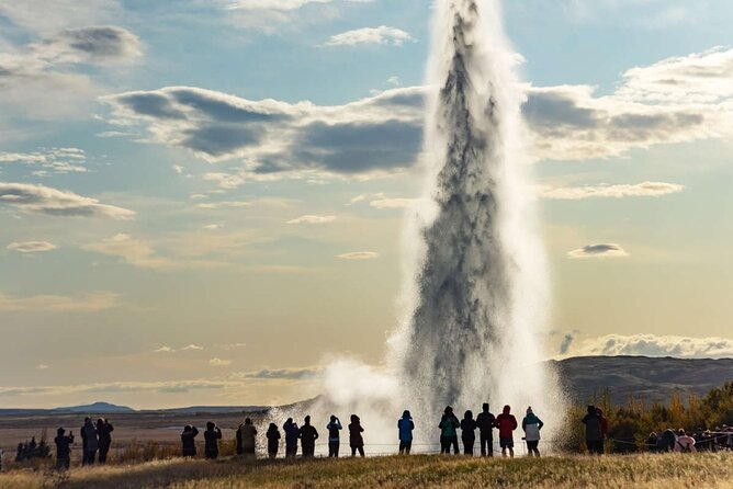 Private Golden Circle & Blue Lagoon Tour with Fridheimar Farm - Kerid Crater brings color and volcanic shape