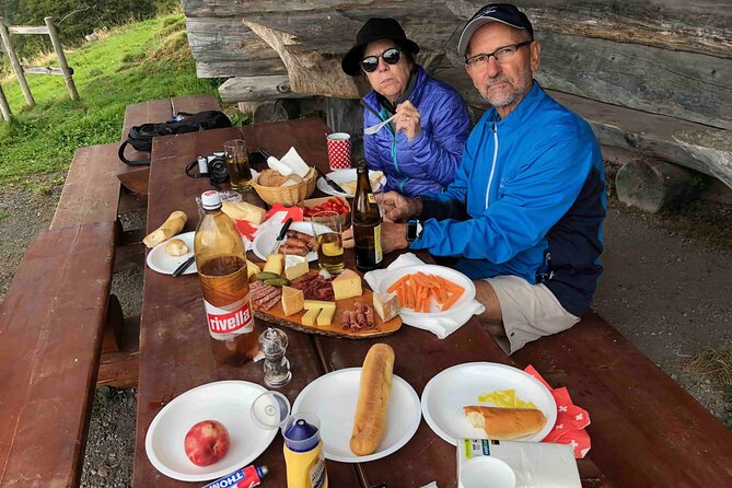 Private Guided Hike on Mt. Rigi with Farm Visit and BBQ - A simple Swiss sausage BBQ at an Alpine outpost