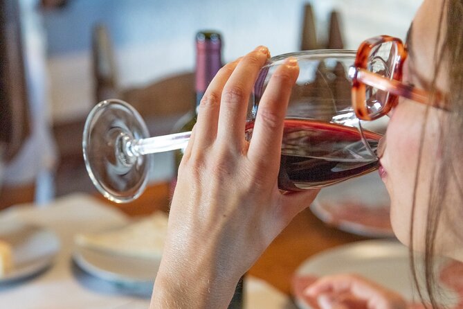 Private tastings at the Colombina Agricultural Company - Package 2 adds bottles and a sweet finish