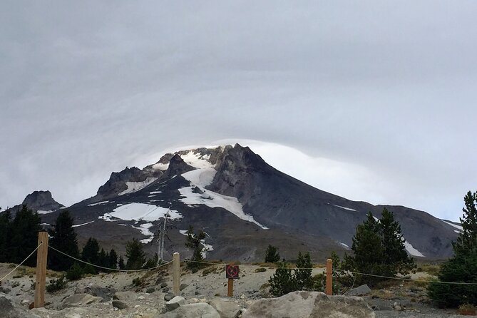 Private Tour at The Hood-Columbia Loop: Timberline, Orchards, and Waterfalls - Orchards, farm stands, and the Hood River valley