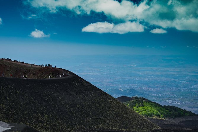 Private tour of Etna + Lunch in Pistachio Farm - Why a private vehicle matters