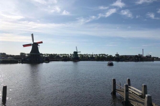Private Tour to Tulips, Keukenhof, Windmills & Cheese Farm - Gouda tasting at Jacobs Hoeve Cheese Farm