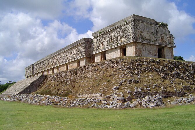 Private Tour: Uxmal & Hacienda Sotuta de Peon by Yucatan Concierge - Yucatecan food, water, and extra costs