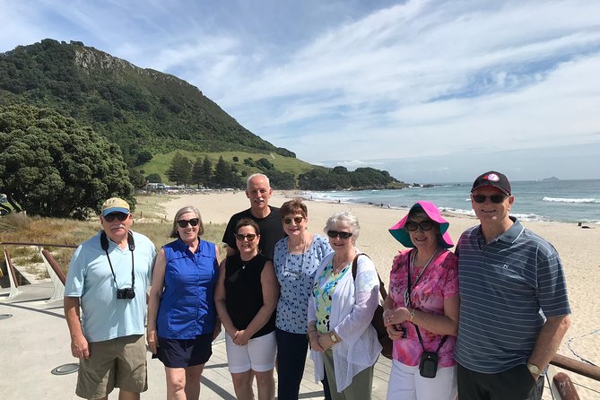 Private, via beaches, Kiwi farm to Rotorua 8 lakes & Geothermal - Tikitapu and Rotokakahi, the blue and green lakes