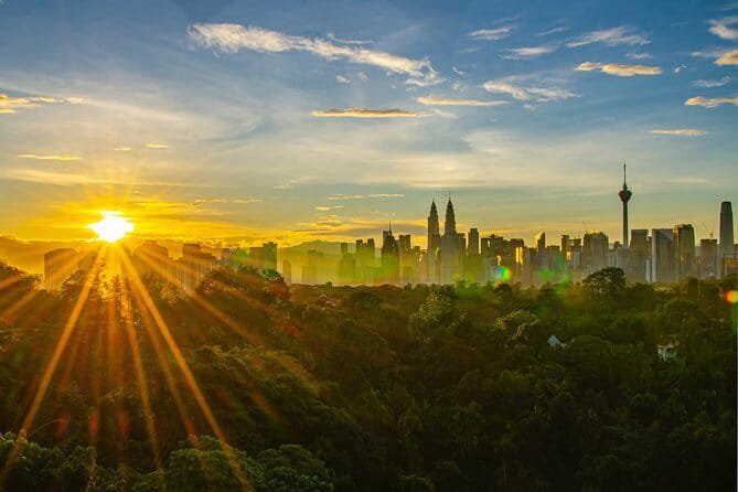 Putrajaya and Agricultural Heritage Park Tour - Putra Bridge ties the city together